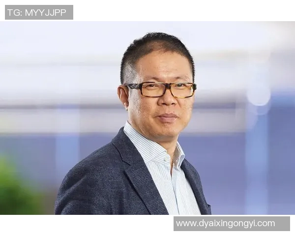 王磊专访:从青涩少年到足球明星的成长之路回顾